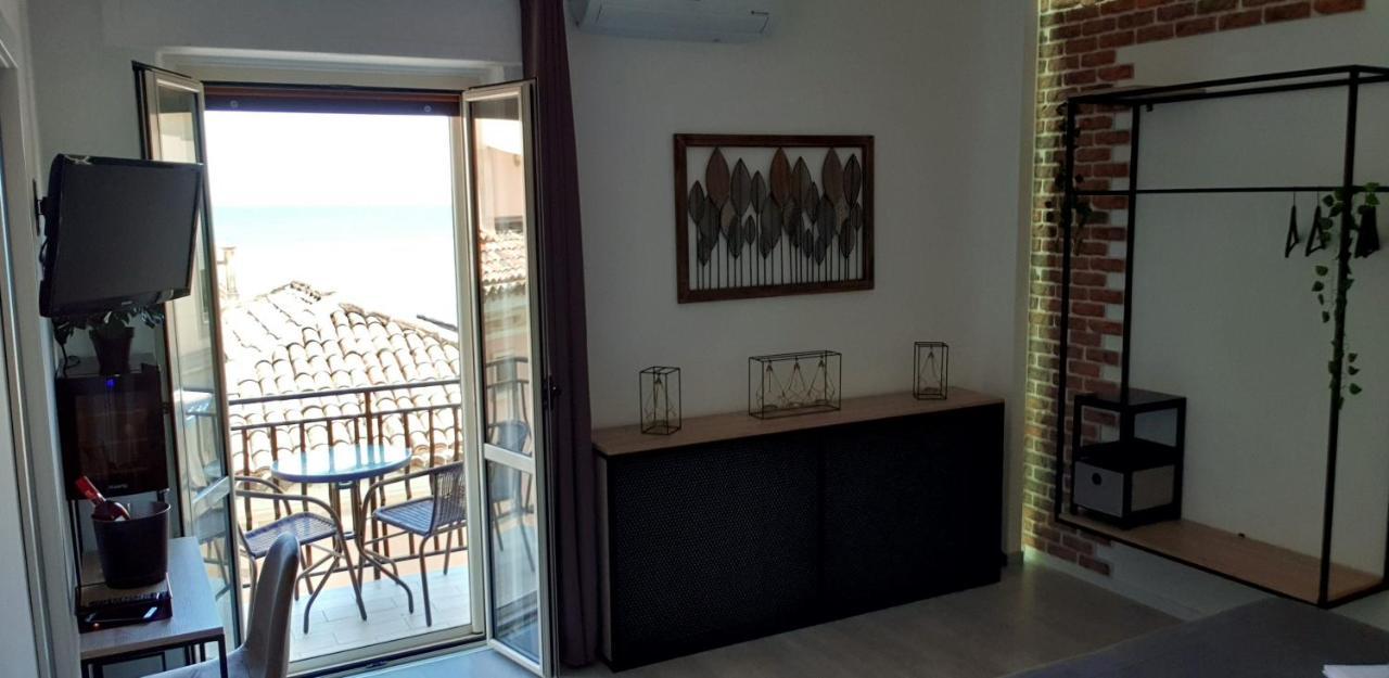 Bed and Breakfast Dame Crotone Zewnętrze zdjęcie