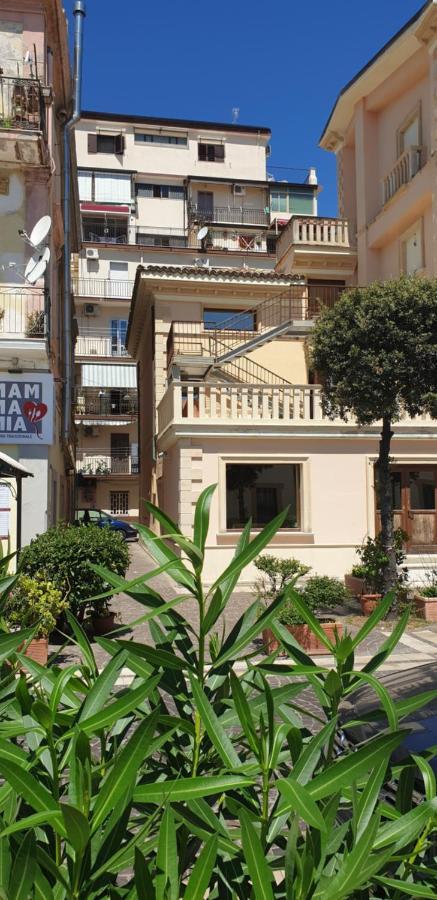Bed and Breakfast Dame Crotone Zewnętrze zdjęcie
